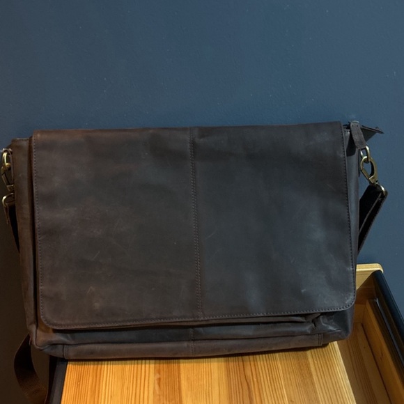 Men’s messenger bag